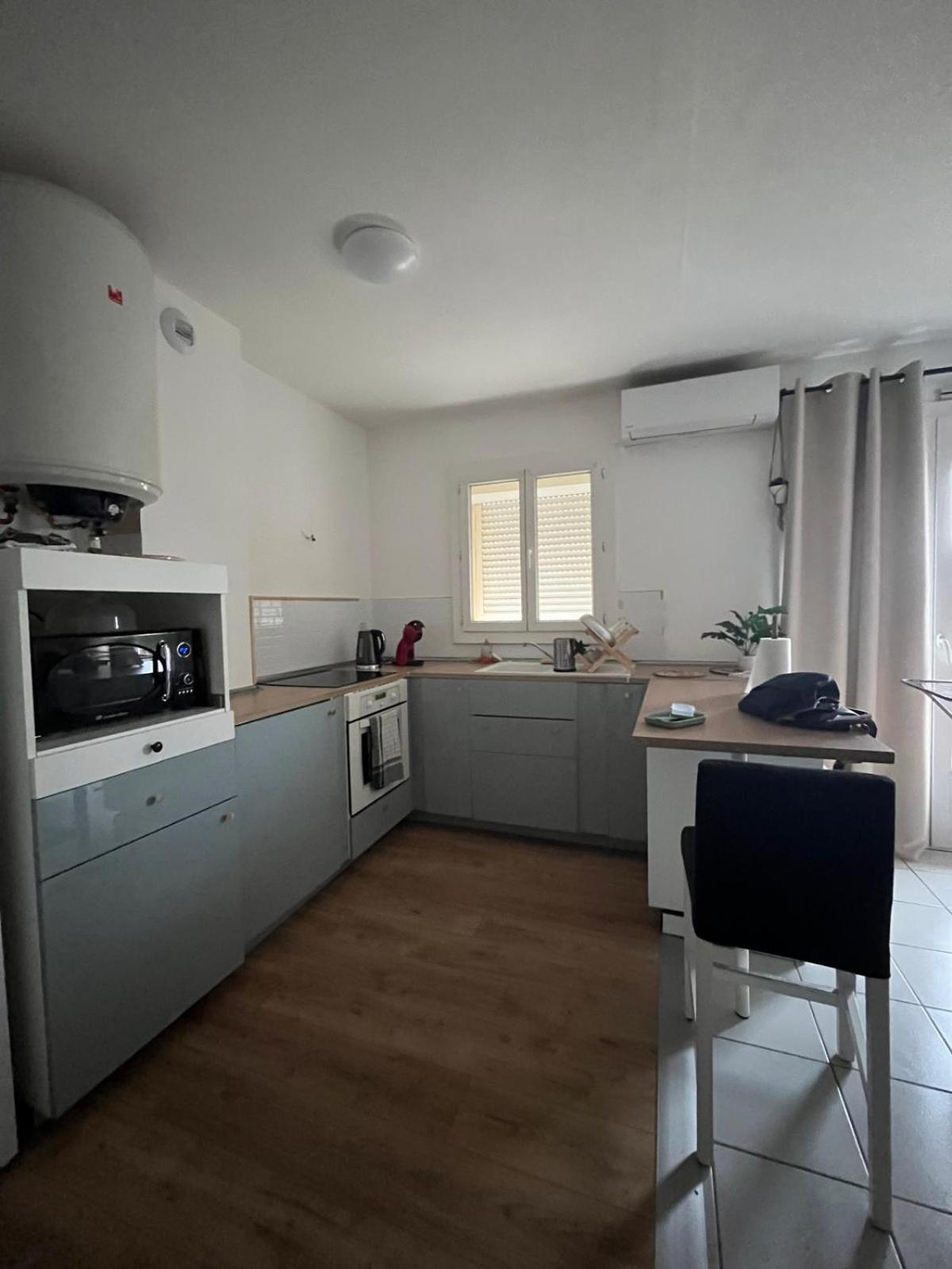 Appartement Climatise Avec Parking A Albi Bagian luar foto